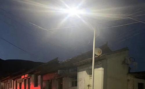 农村院子里最适合的城北太阳能路灯亮度与安装要点